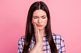 Wisdom teeth can cause pain and tooth damage in Dallas, TX